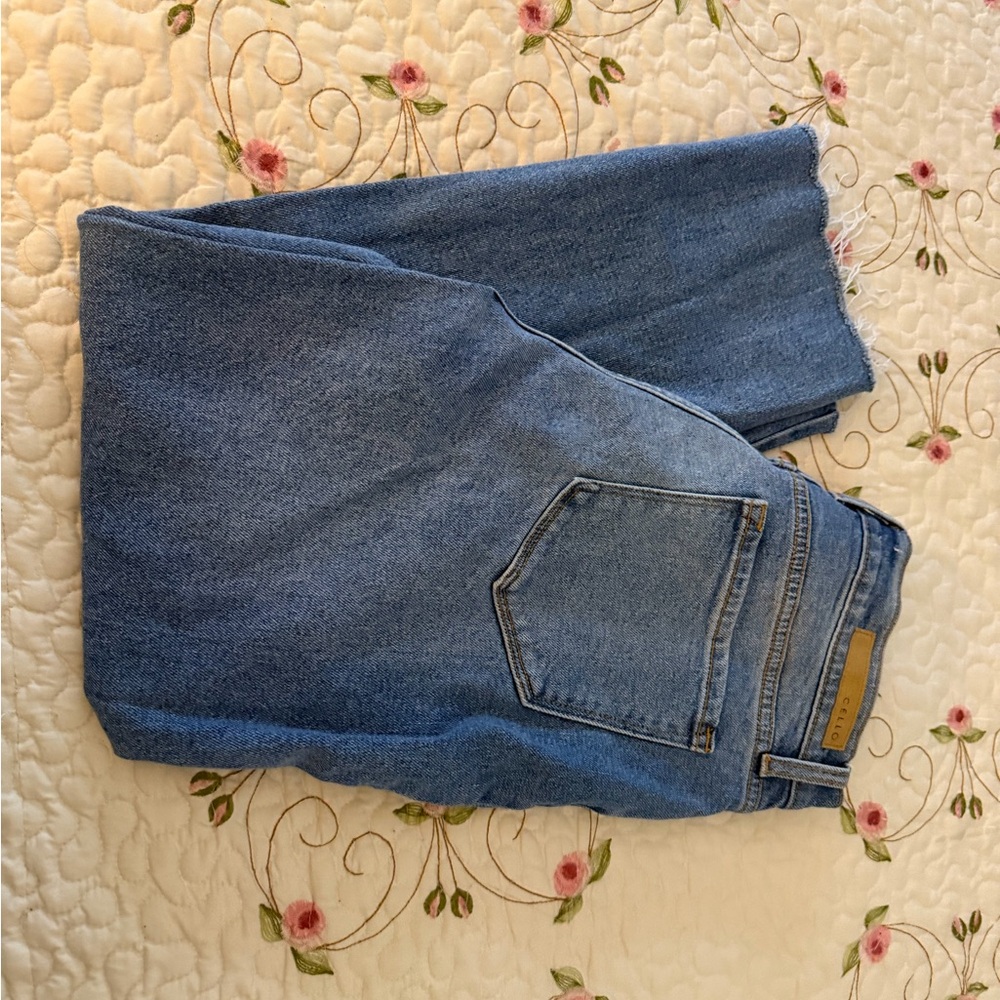 Cello Women's Straight Leg Blue Jeans